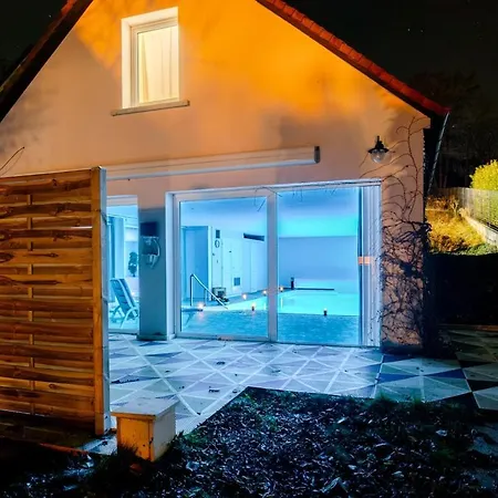 Romantique 4 Etoiles Avec Piscine Privee Chauffee Vakantiehuis Gimbrett
