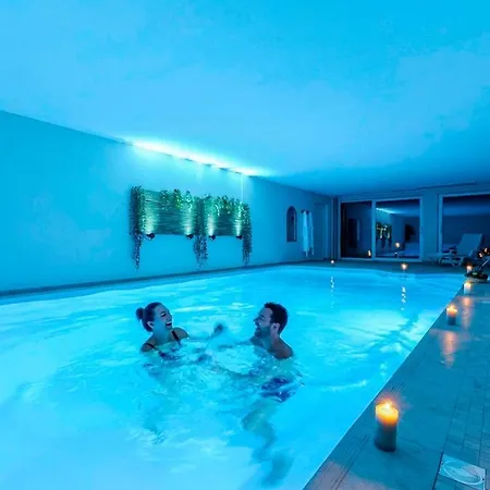 Romantique 4 Etoiles Avec Piscine Privee Chauffee Vakantiehuis *