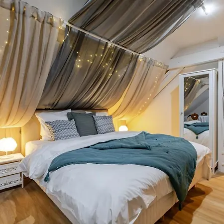 Romantique 4 Etoiles Avec Piscine Privee Chauffee Vakantiehuis Gimbrett